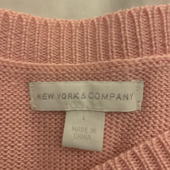 Excellent condition sweater - Picture 2 of 4